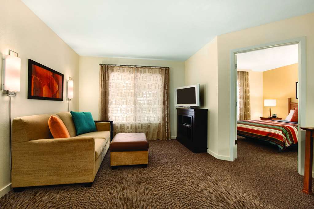 Hyatt House Miami Airport Hotel Room photo